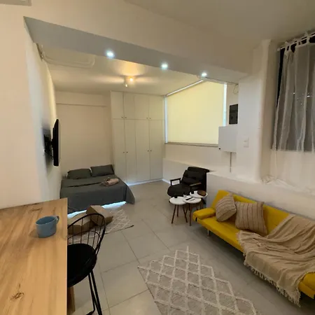 Quiet Stylish Apartment